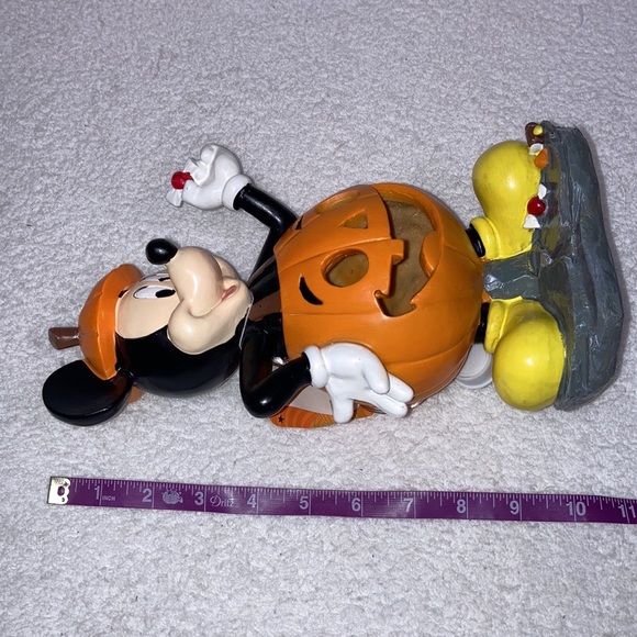 NWT Disney Mickey Mouse lcd light up Halloween garden statue - Picture 4 of 7